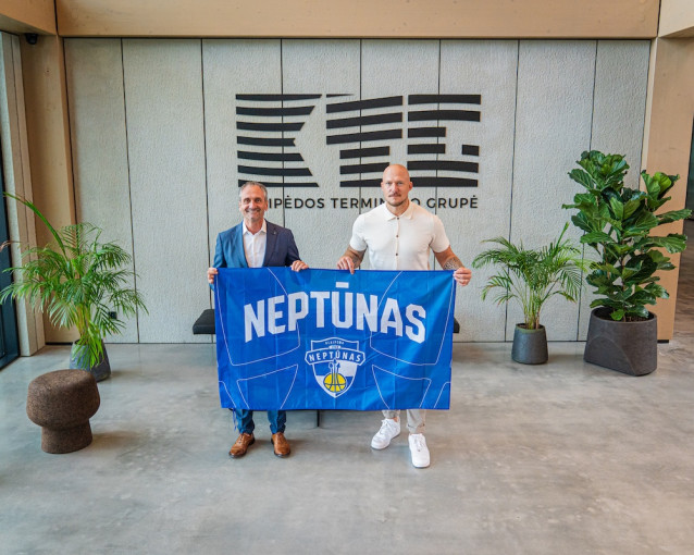 „Neptūnas“ ir Klaipėdos konteinerių terminalas pratęsė partnerystę – tvirtas įsipareigojimas visos komandos sėkmei