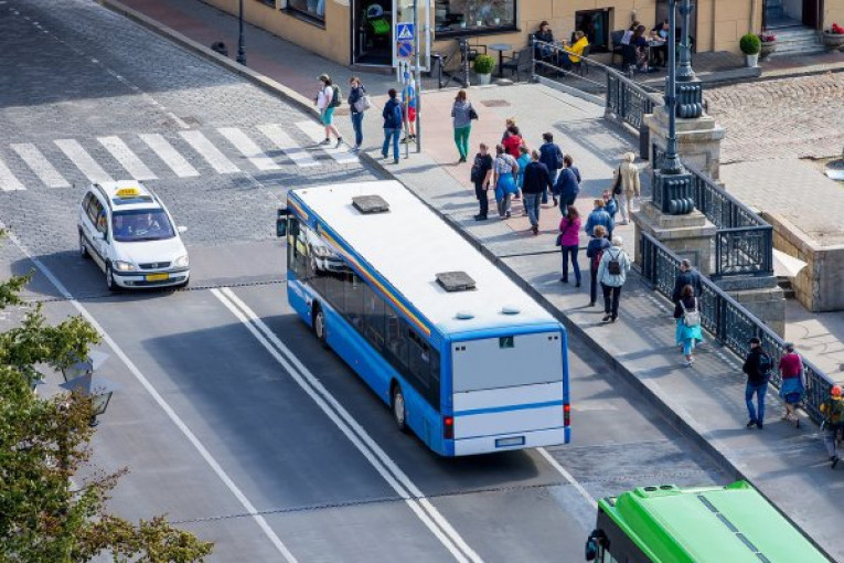 „Dieną be automobilio“ nemokamos kelionės autobusu ir lenktynės