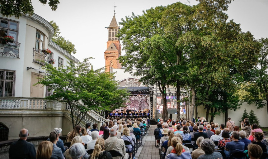 10-ajame Klaipėdos kariliono festivalyje – 10 karilionininkų kurs kontrastingą varpų ir instrumentinės muzikos skambesį