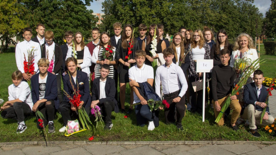 „Splius“ skelbia labiausiai su technologijomis draugaujančio mokytojo rinkimus