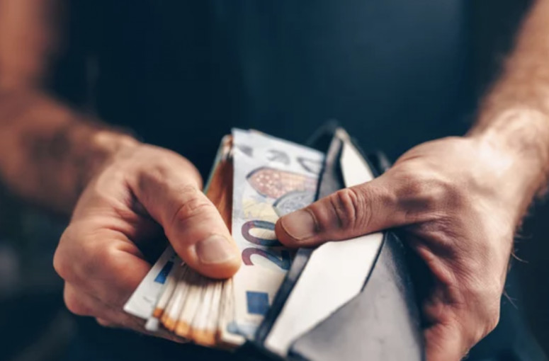 Seimas neapmokestinamąjį pajamų dydį padidino iki 540 eurų