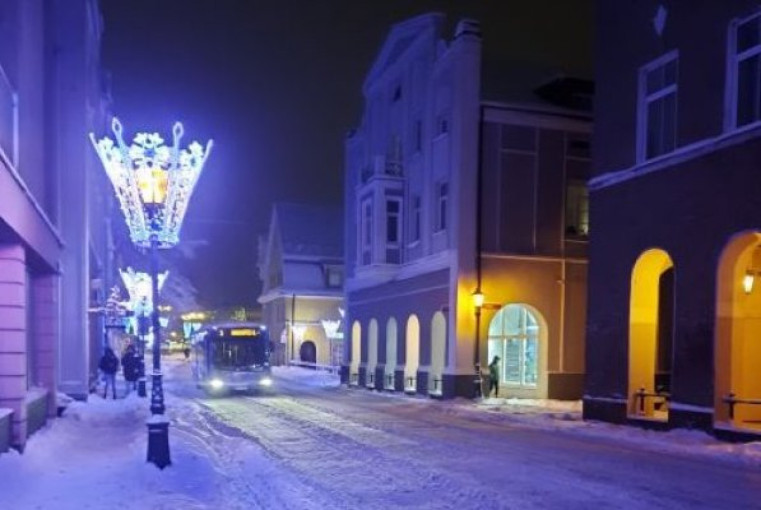 Klaipėda neskubės išjungti šventinio apšvietimo