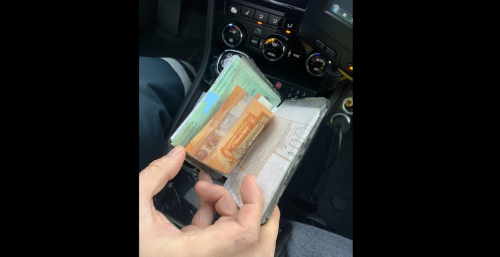 Greitį viršijęs vairuotojas Klaipėdos kelių policijos pareigūnui siūlė kyšį