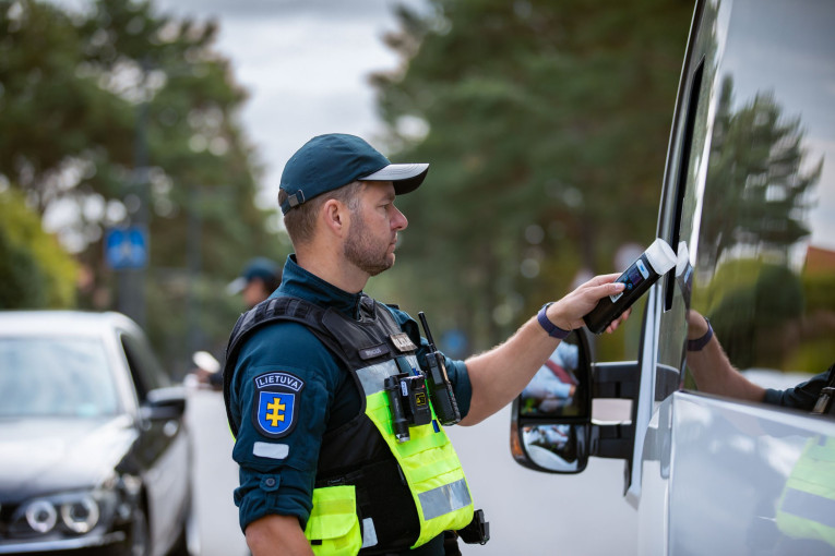 Klaipėdos apskrities kelių policijos pareigūnai per savaitę nustatė 9 neblaivius vairuotojus