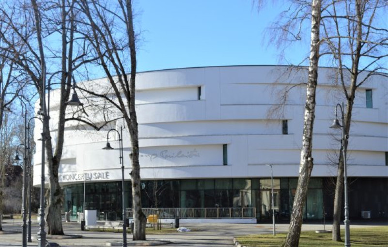 Balandžio 5 d. Palangos koncertų salėje - nemokamas šventinis koncertas Karūna Palangai"