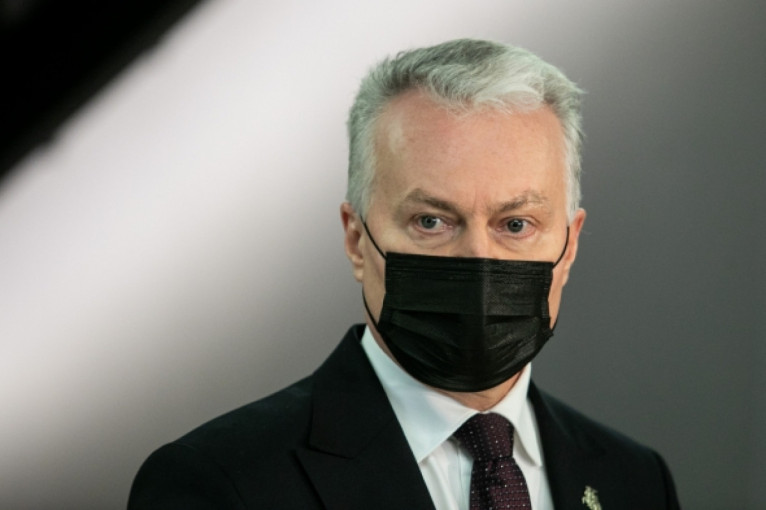 G. Nausėda siūlo didinti NPD, išmokėti 100 eurų vienkartines išmokas