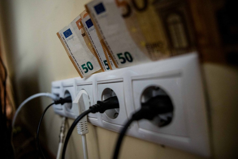 Pavasarį laukia elektros kainos pokytis visiems vartotojams