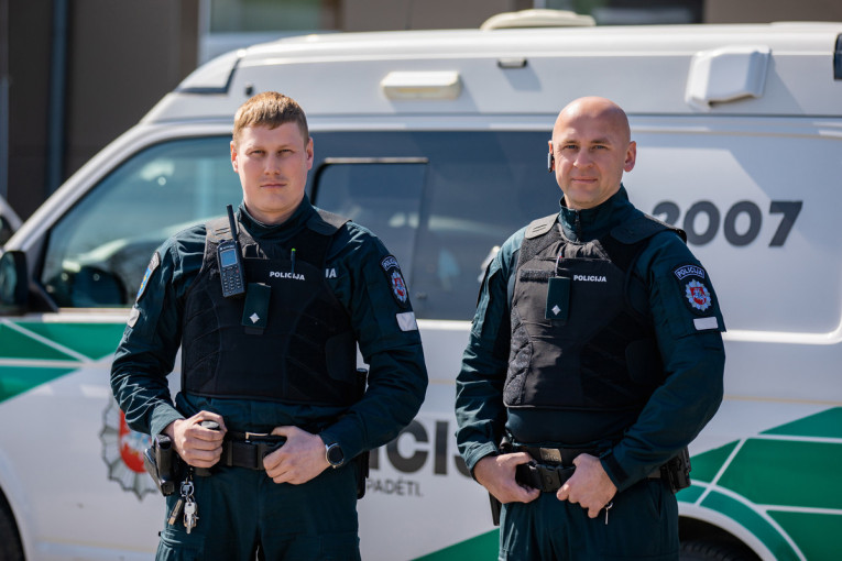 Į tarnybą policijoje pareigūnai sugrįžo po beveik 10 metų pertraukos