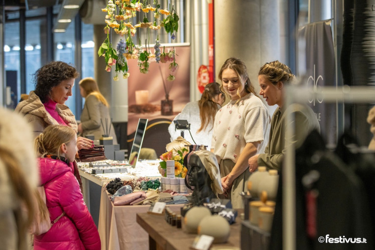 Po Lietuvos miestus keliaujanti, mados kūrėjus suburianti mugė „Design for life“, balandžio 6 dieną viešės Klaipėdoje