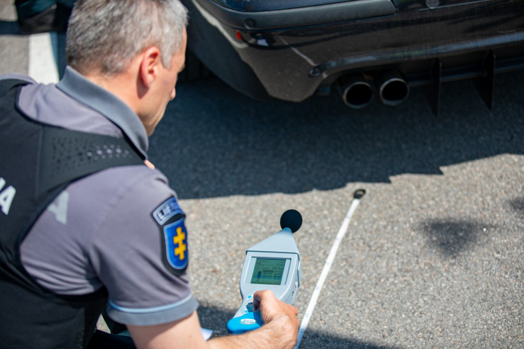 Priemonę dėl triukšmo vykdę Klaipėdos apskrities kelių policijos pareigūnai nustatė 10 pažeidimų