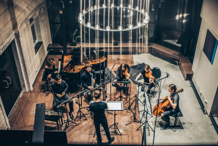 Festivalio „Permainų muzika“ finalas  apie „žmonių, vabzdžių ir banginių laiką“