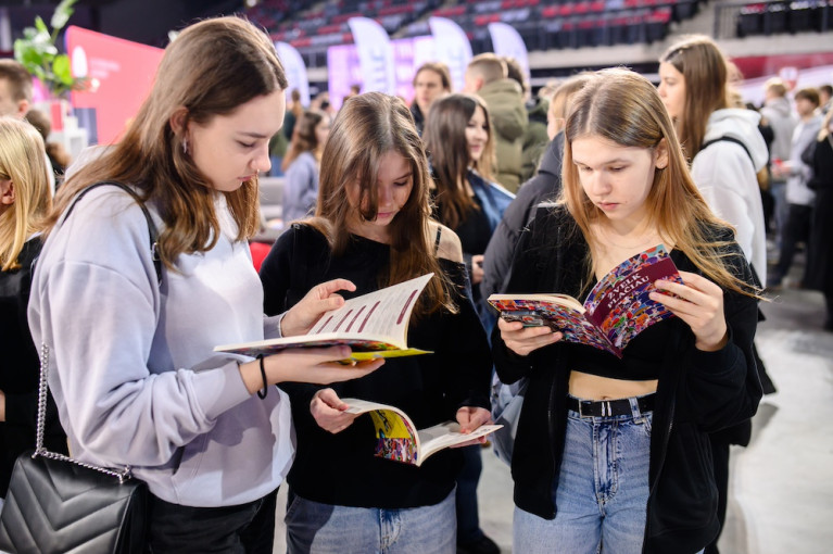 Klaipėdoje įvyko jau devintus metus organizuojama studijų mugė „Studijų regata 2024“