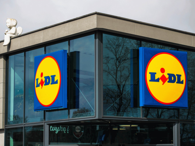„Lidl Lietuva“ planuoja įdarbinti apie 150 nuo karo nukentėjusių ukrainiečių