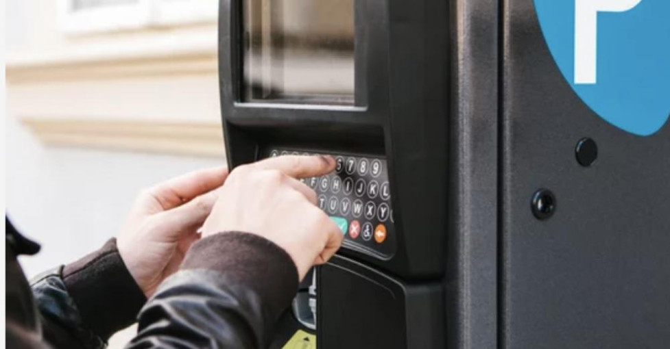Apsispręsta dėl automobilių apmokestinimo Palangos gatvėse
