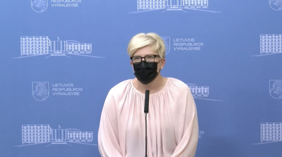 Nuo šio penktadienio kaukių dėvėjimas vėl privalomas