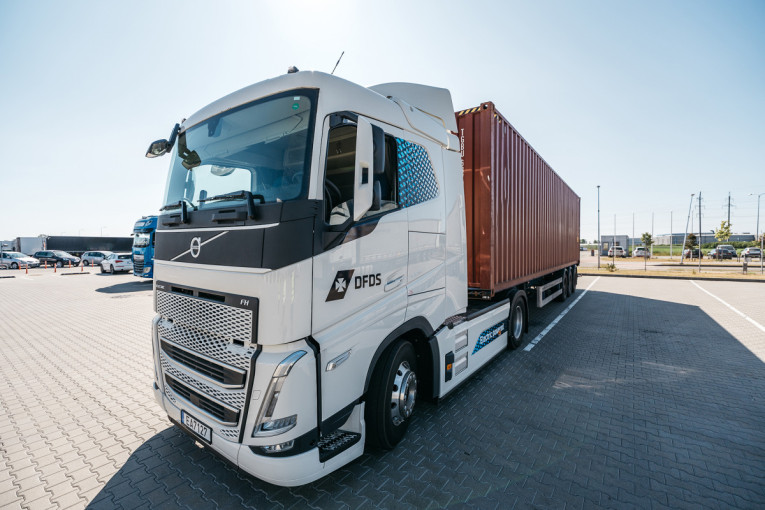 DFDS įdarbina pirmuosius elektrinius vilkikus Klaipėdoje
