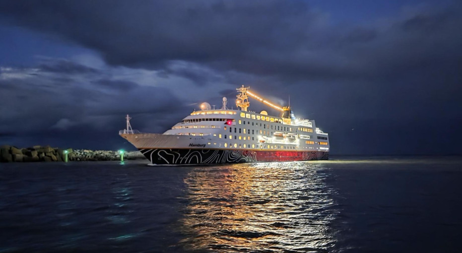Į Klaipėdos uostą atplaukė kruizinis laivas „Hamburg“ – mieste svečiuojasi šimtai turistų