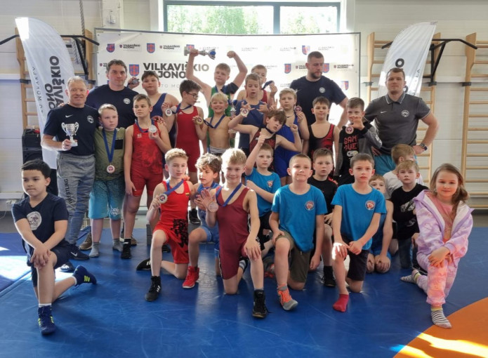 Klaipėdos „Viesulo" sporto auklėtiniai pelnė daugiausia medalių Lietuvos laisvųjų imtynių U11 čempionate