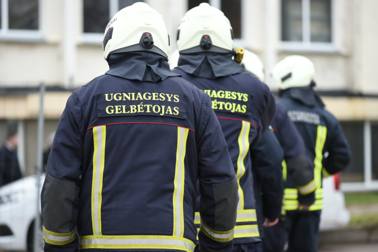 Klaipėdoje išgelbėta vyro gyvybė: ugniagesio profesionalumas ir greita reakcija nulėmė sėkmingą baigtį