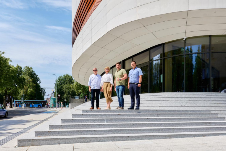 Garbės iššūkis įveiktas: Klaipėdoje iškilo ateities teatras!
