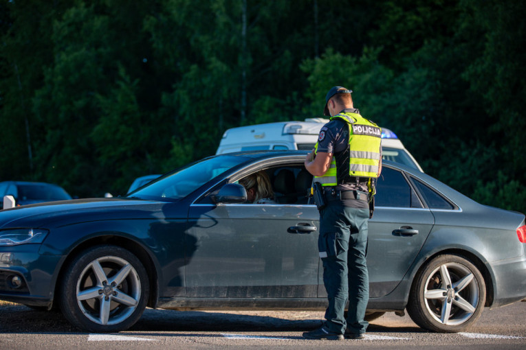 Per kelias valandas uostamiestyje policininkams įkliuvo 5 neblaivūs vairuotojai