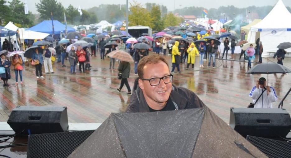 „Sidabrinės nendrės“ premija skirta dainų tekstų autoriui Marijui Budraičiui