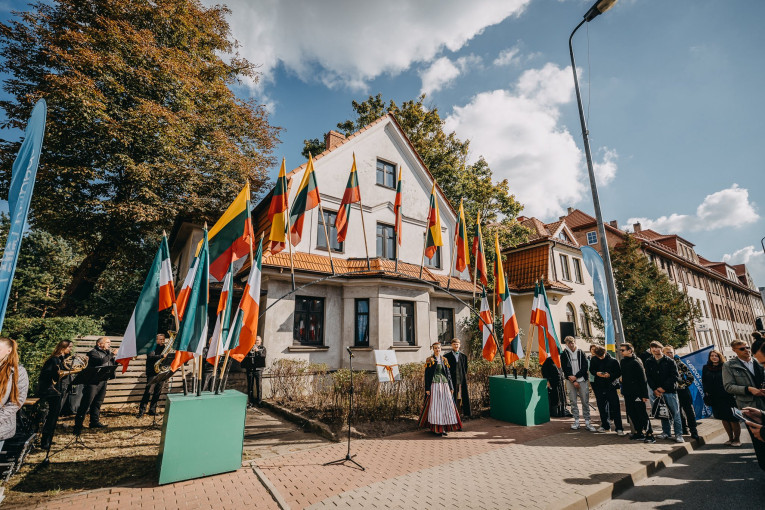 Klaipėdoje atidengta atminimo lenta Ernestui Galvanauskui – vizionieriui, kūrusiam modernią Lietuvą