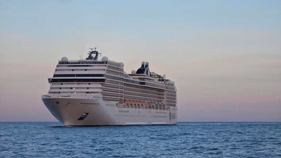 Į Klaipėdos uostą atplaukė įspūdingasis „MSC Magnifica“: mieste vieši daugiau nei 2,4 tūkst. turistų