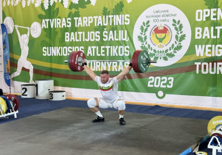 Sunkiaatlečiai šimtmetį atšventė su trenksmu: medalių derlius, paauksuoti žiedai ir garbūs svečiai