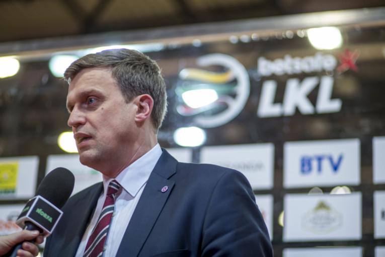 Adomaitis pakeliui į „Neptūną“