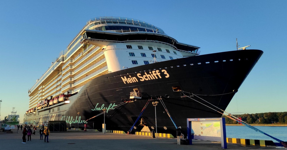 Klaipėdoje pirmą kartą vieši „Mein Schiff“ šeimos narys – 3 numeriu pavadintas laineris