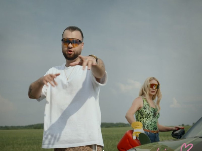 Natalija Bunkė ir Remis Retro pristato naują dainą ir vaizdo klipą