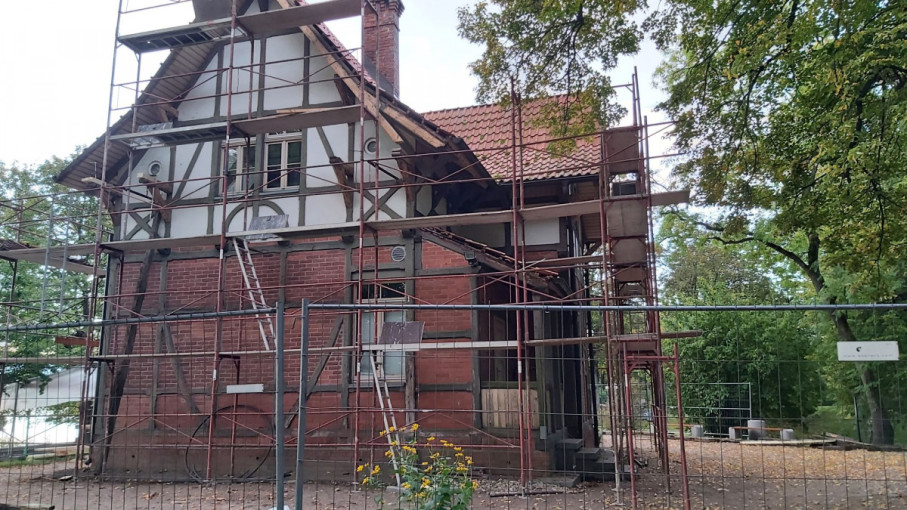 Smiltynėje pradedama restauruoti buvusi vila „Hubertus“