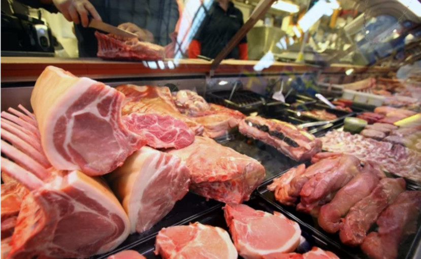 Mėsos gaminių verslą nesąžiningai valdžiusiai šeimai skirtos piniginės baudos