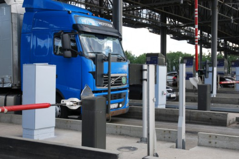 „Via Lietuva“ pasirašė e-tolling sistemos diegimo sutartį