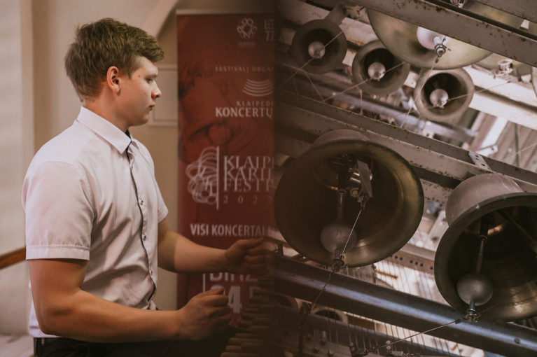 10-asis Klaipėdos kariliono festivalis: 10 karilionininkų, kūrinių premjeros ir unikalūs muzikos instrumentų deriniai