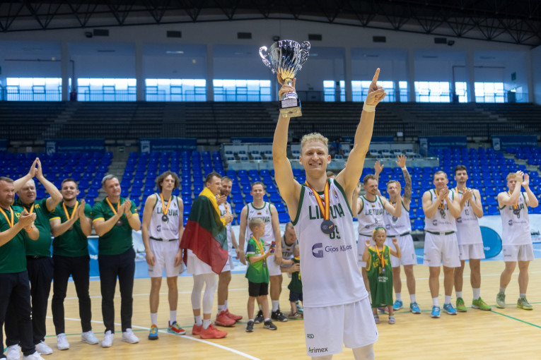 Europos kurčiųjų vyrų krepšinio čempionate - lietuvių sidabras