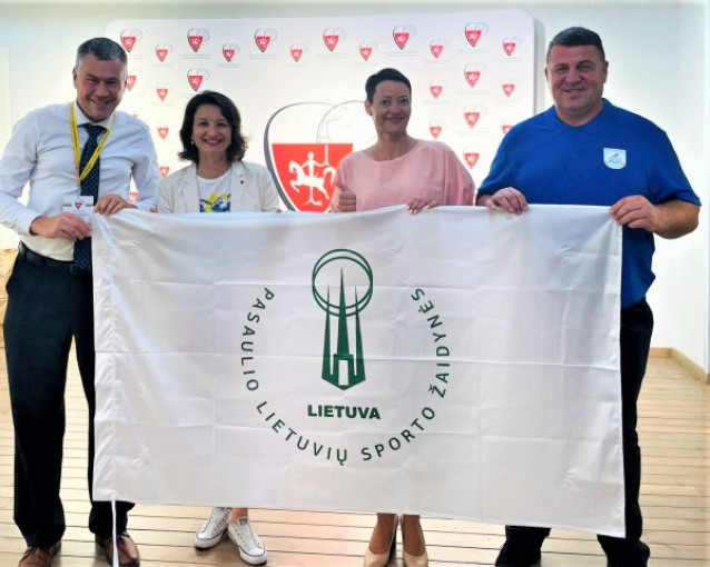 Palanga perėmė Pasaulio lietuvių sporto žaidynių vėliavą – tautiečius sukvies 2025-aisiais
