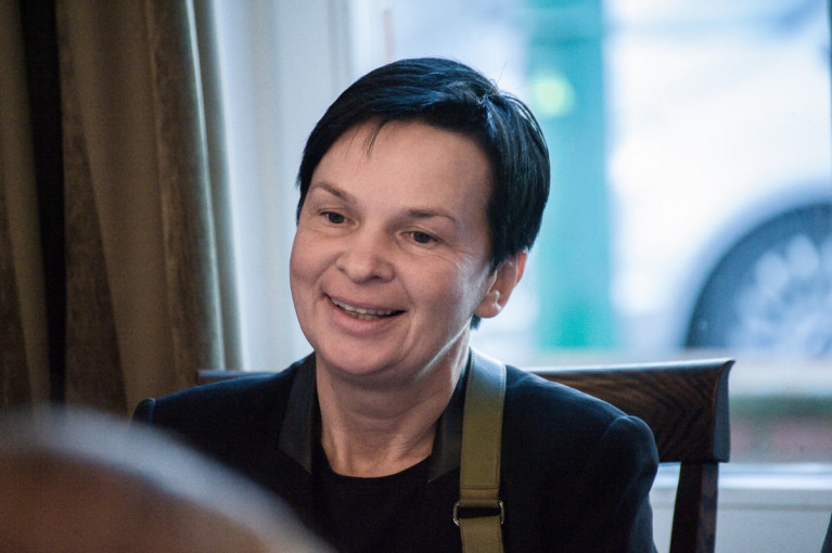Scenografė Birutė Ukrinaitė apie Undinės apdarą be žuvies uodegos ir į vandenį panardintą publiką