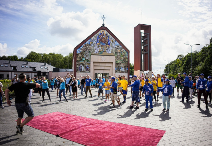 Tarptautiniame Žmonių, turinčių negalią, vasaros sporto festivalyje - išskirtinė aura ir geros emocijos
