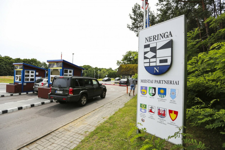Nuo šiandien vienai transporto priemonių grupei įvažiavimas į Neringą vos už 5 Eur