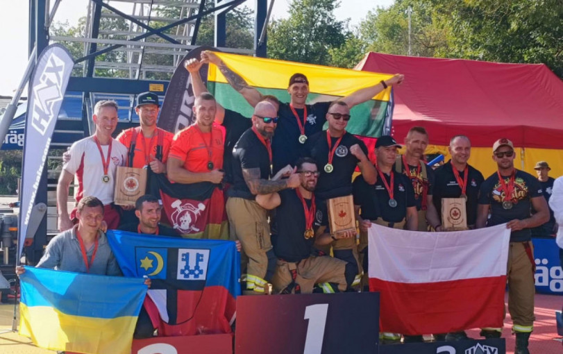 Lietuvos stipriausiųjų ugniagesių gelbėtojų rinktinė Europos čempionate iškovojo aukso medalius