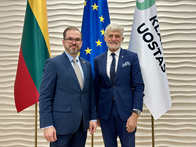 Klaipėdos uosto direkcijoje – krašto apsaugos ministro vizitas: dėmesį skyrė svarbiausiems saugumo klausimams