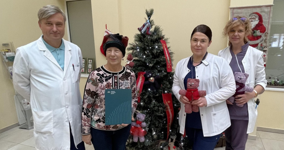 Klaipėdos universiteto ligoninės erdves papuošė meno kūrėjos Valentinos Kaubrienės šventinė darbų paroda