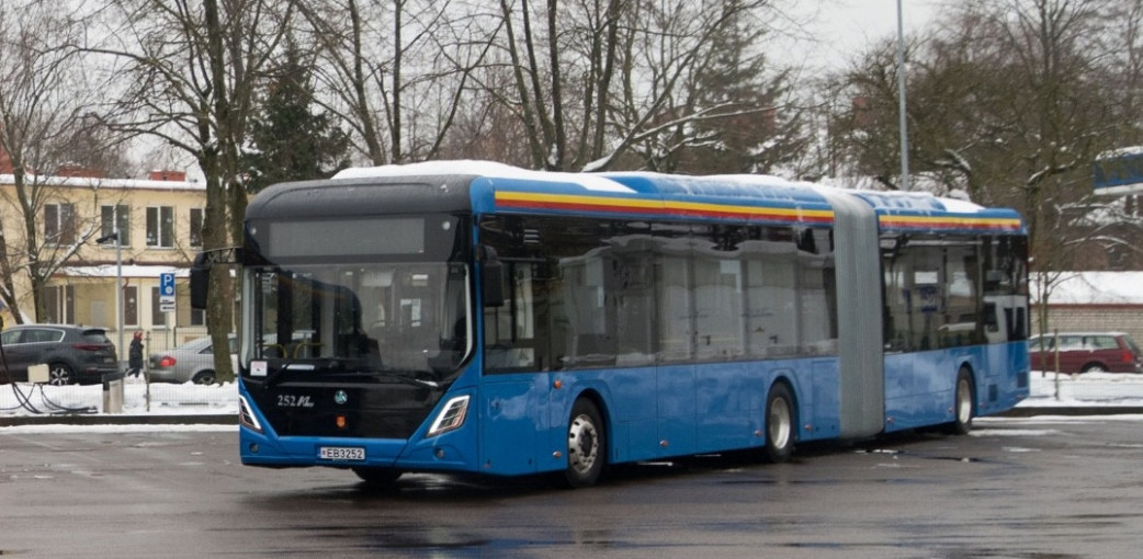 Pakoreguotas 9-ojo autobuso darbo dienų tvarkaraštis: daugiau laiko probleminėse atkarpose