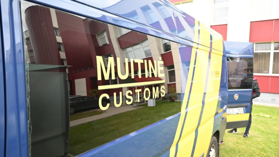 Muitininkai sulaikė dvejopos paskirties prekes: į Rusiją buvo vežama 87 tūkst. eurų vertės metalo apdirbimo įranga