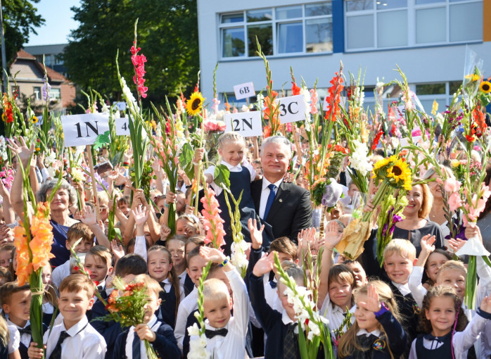 Prezidento sveikinimas Mokslo ir žinių dienos proga