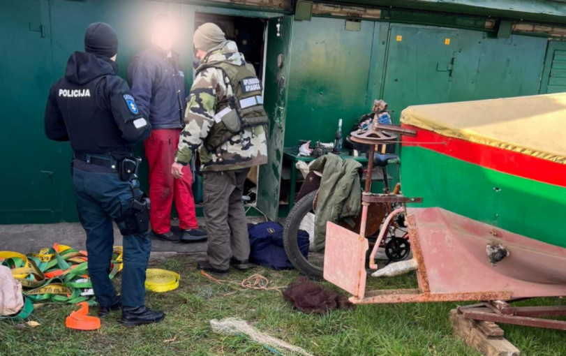 Per Klaipėdos aplinkosaugininkų reidą sulaikytas žeberklininkas, 4 asmenys laikę tinklus ir neteisėtai žuvimi prekiavęs asmuo