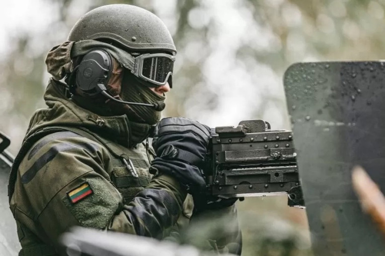 Seimas nutarė pratęsti nepaprastąją padėtį Lietuvoje iki rugsėjo 15 d.