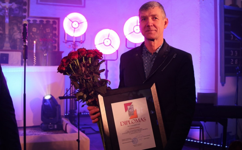 28-oji rašytojos Ievos Simonaitytės premija – dailidei Vaidotui Bliūdžiui